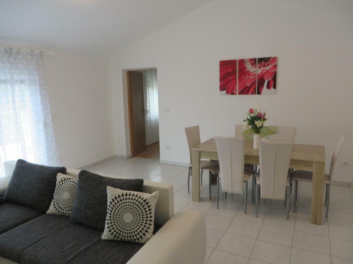 Apartment Mare Medulin Bagian luar foto